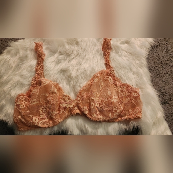 La Perla Other - La Perla lace bra !!